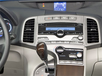 Incar | 95-8225A | Рамка магнитолы для Toyota Venza | 2