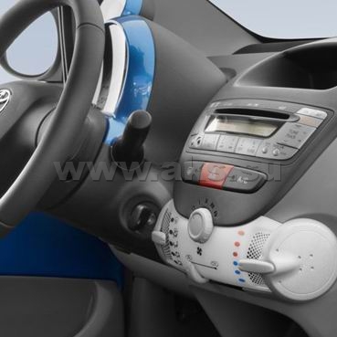 Incar | RTY-N42 | Рамка  магнитолы 2Din Toyota  Aygo 04+, Citroen1, Peugeot 107 1din | превью 2