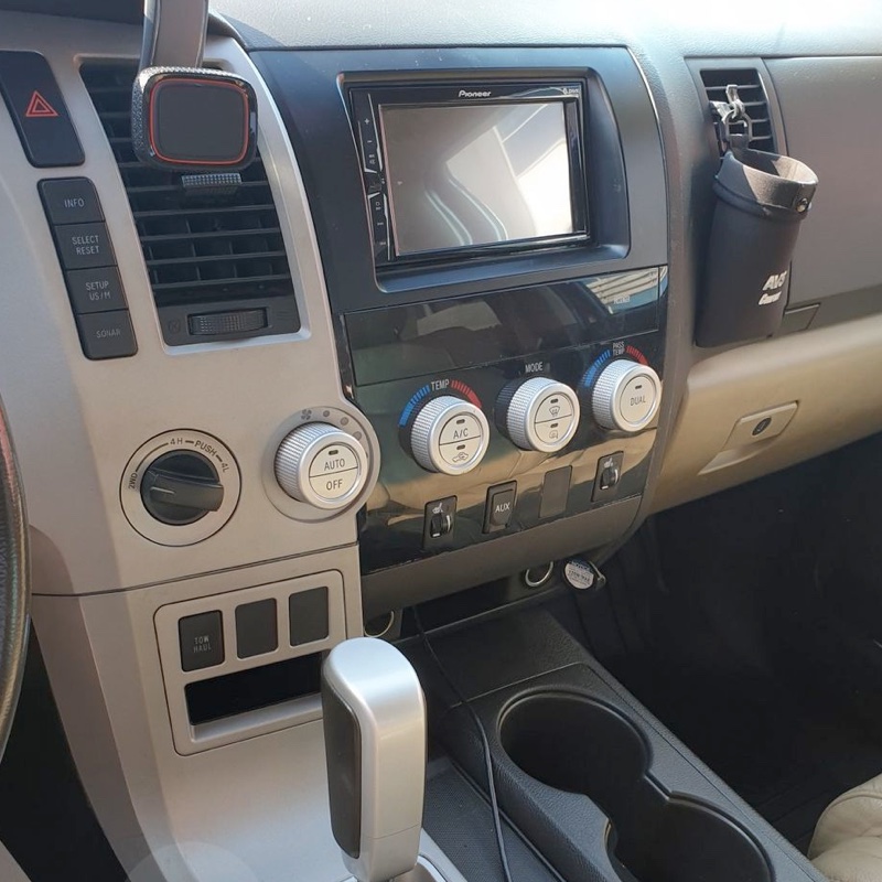 Incar | RTY-N49 | Рамка магнитолы 2 DIN Tundra 2007-12, Sequoia 2008+ (крепеж) | 2