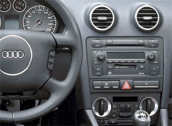 Incar | RAU4-05 | Рамка магнитолы 2 DIN для Audi A4 01/02+ (широкая) | превью 2