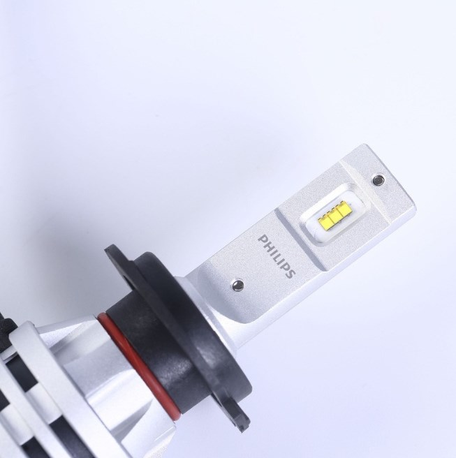 PHILIPS | ULTINON Pro 3101 | HB3, 6000K ,12-24 V, комплект 2 шт. | превью 3