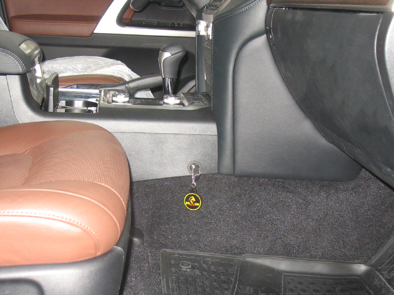 DRAGON | TOYOTA LAND CRUISER 200 (2015-) 4.5 D авт. TIPTRONIC, БШ | превью 1