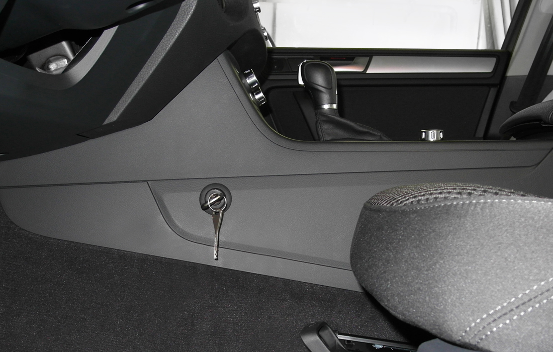 Garant | Consul (41023) VW Toureg II (2012-) авт. | | превью 1