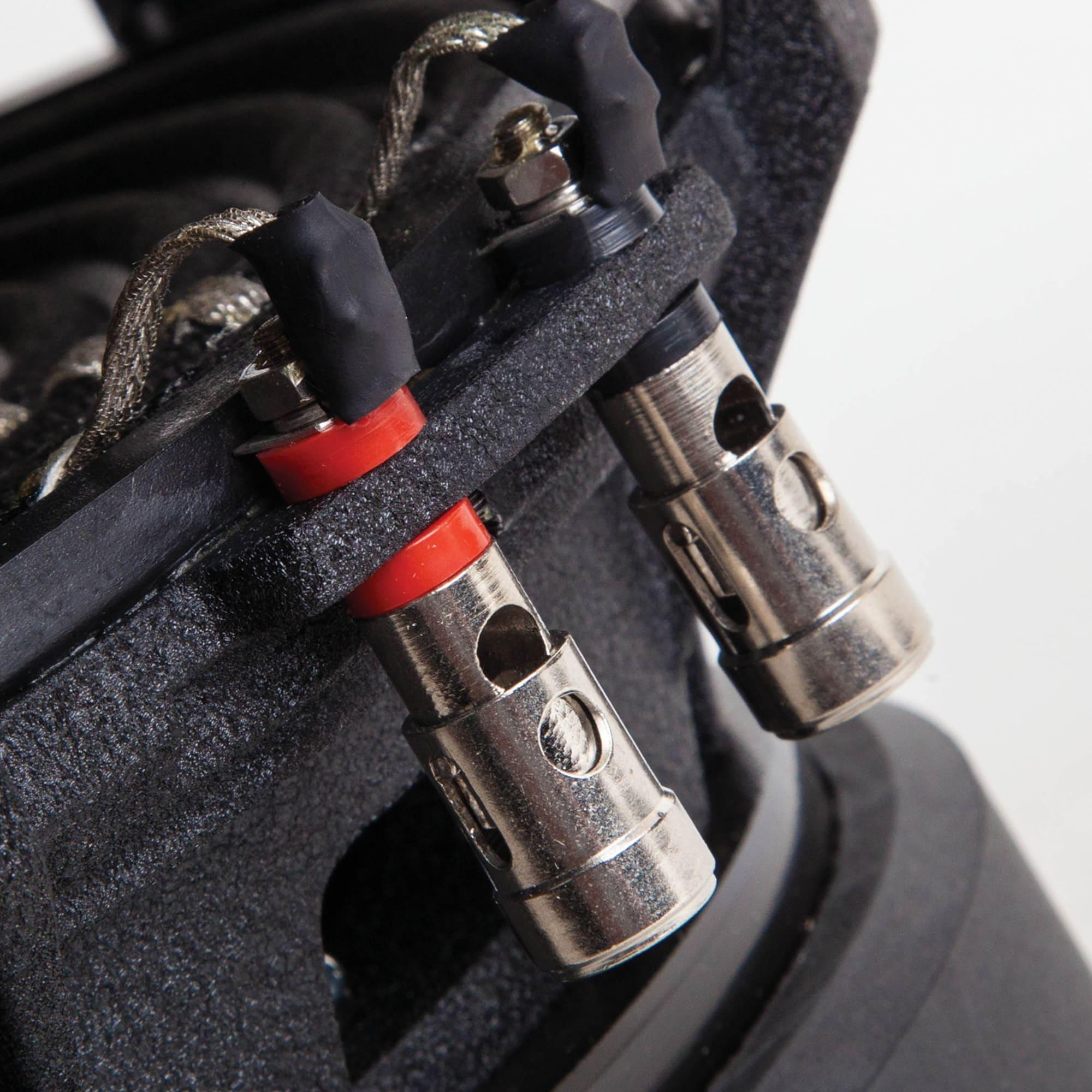 KICX |  HeadShot 15" (2+2) |  15"  | 5